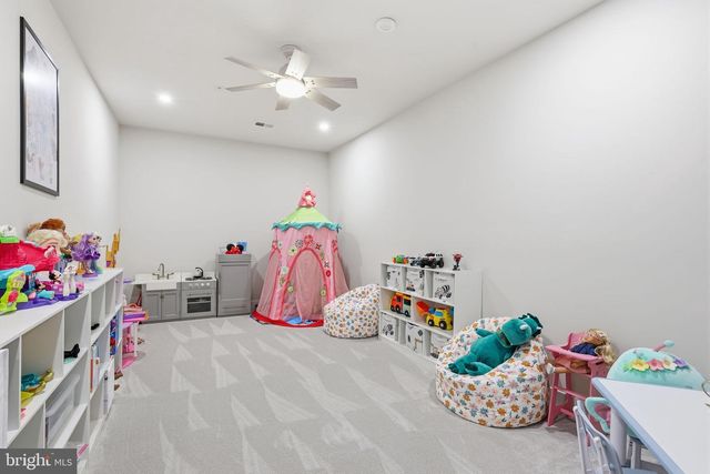 49 TRADESVILLE DR, Doylestown, PA 18901