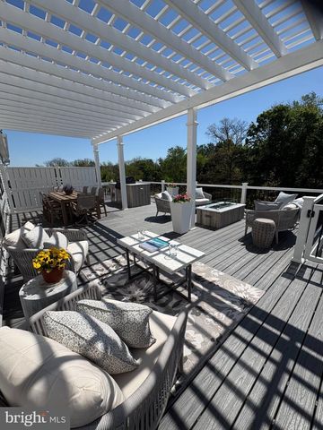 49 TRADESVILLE DR, Doylestown, PA 18901
