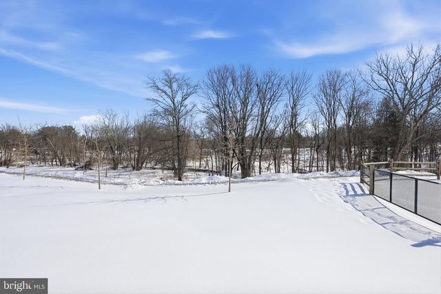 49 TRADESVILLE DR, Doylestown, PA 18901