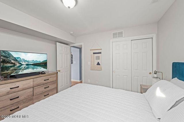 9 Nimitz Place, Sayreville, NJ 08872