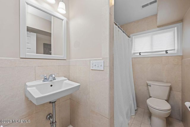 9 Nimitz Place, Sayreville, NJ 08872