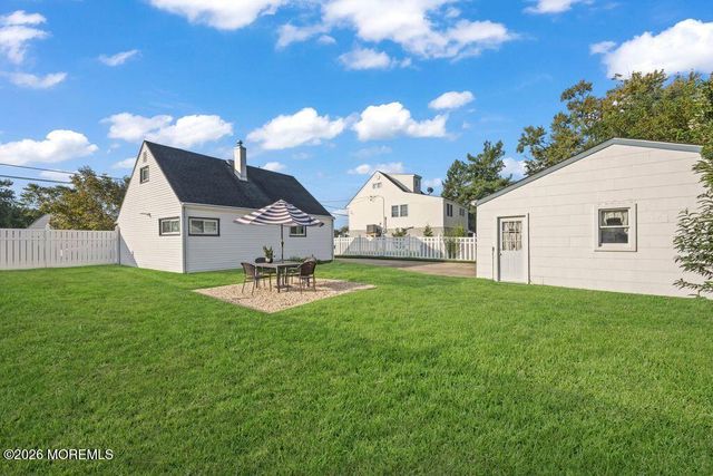 9 Nimitz Place, Sayreville, NJ 08872