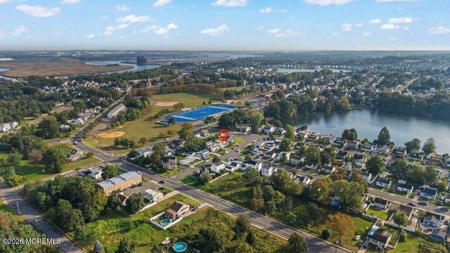 9 Nimitz Place, Sayreville, NJ 08872