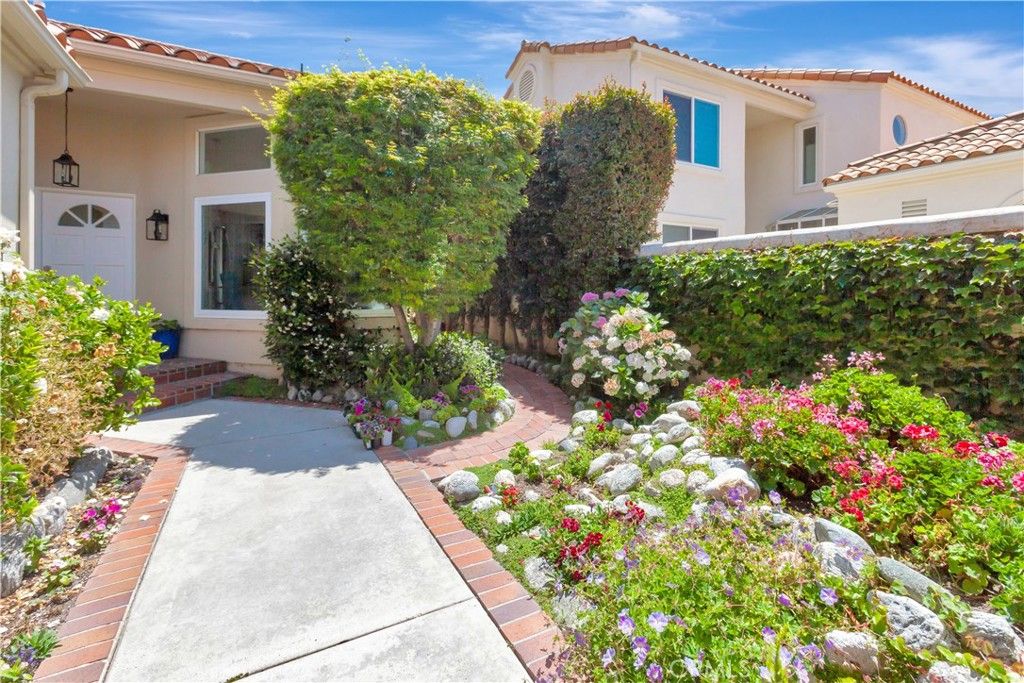Image 2 of property listing at 13 Chamonix, Laguna Niguel, CA 92677