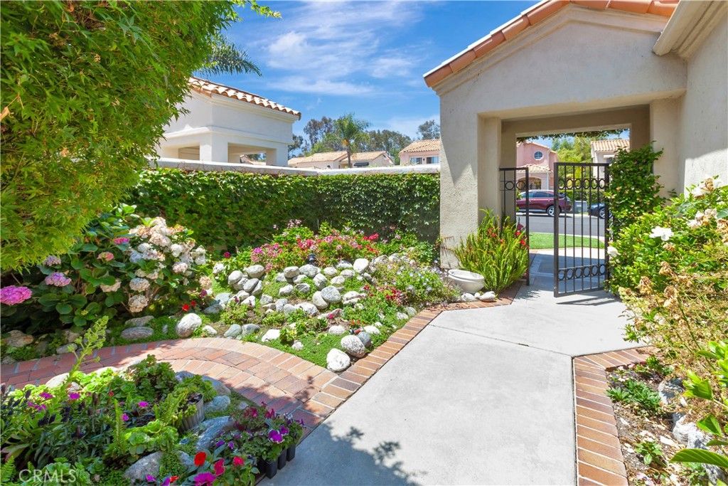 Image 3 of property listing at 13 Chamonix, Laguna Niguel, CA 92677