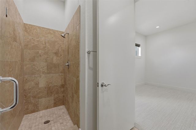 1101 Ivean Pearson RD E203, Lago Vista, TX 78645