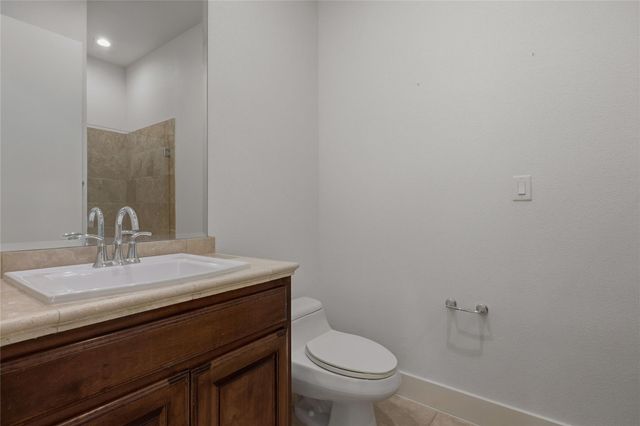 1101 Ivean Pearson RD E203, Lago Vista, TX 78645