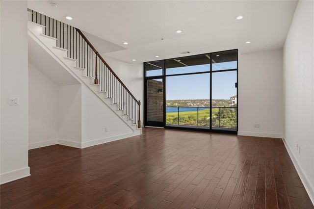 1101 Ivean Pearson RD E203, Lago Vista, TX 78645