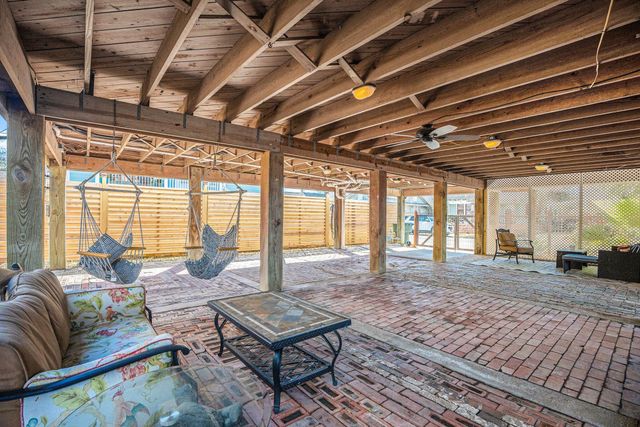 4919 Austin Drive, Galveston, TX 77551