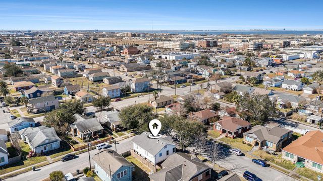 4919 Austin Drive, Galveston, TX 77551