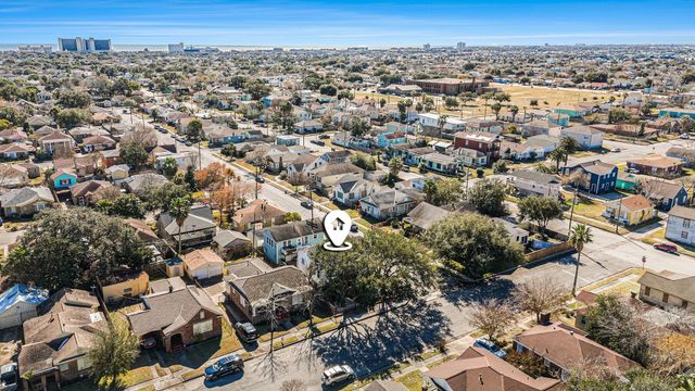 4919 Austin Drive, Galveston, TX 77551