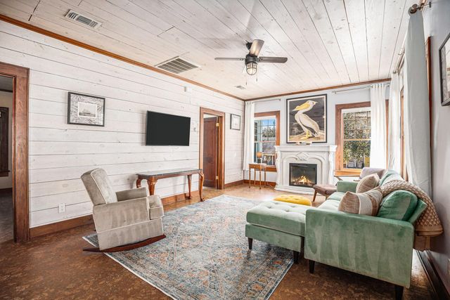 4919 Austin Drive, Galveston, TX 77551