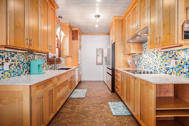 4919 Austin Drive, Galveston, TX 77551