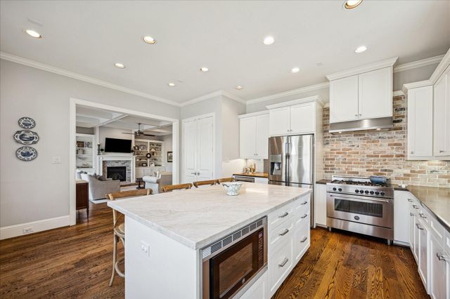 1054 Lamonte Lane, Houston, TX 77018