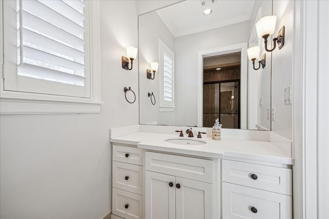 1054 Lamonte Lane, Houston, TX 77018