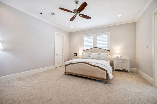 1054 Lamonte Lane, Houston, TX 77018