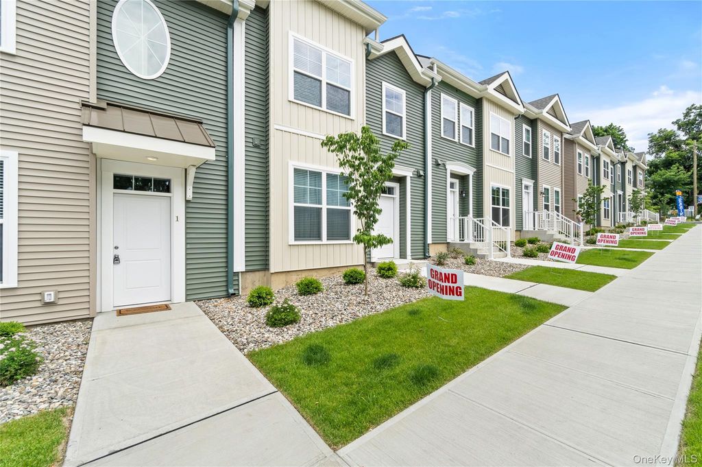 75 Forester Avenue 229, Warwick, NY 10990