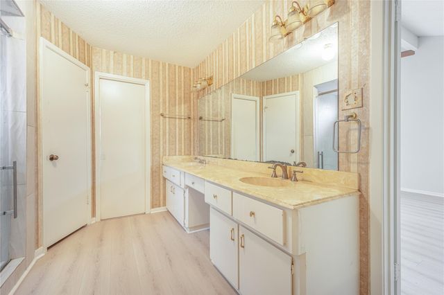 2703 Glenn Lakes Lane, Missouri City, TX 77459