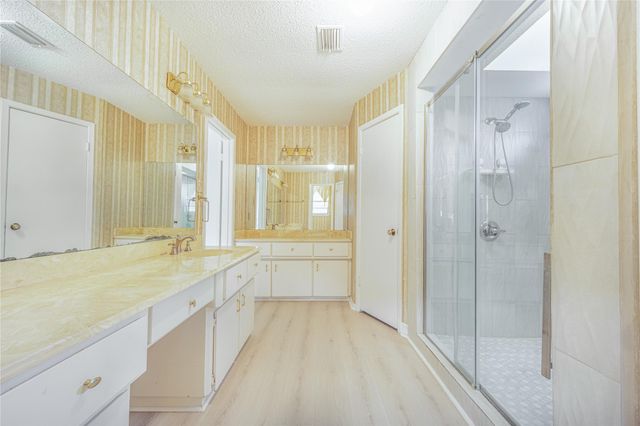 2703 Glenn Lakes Lane, Missouri City, TX 77459