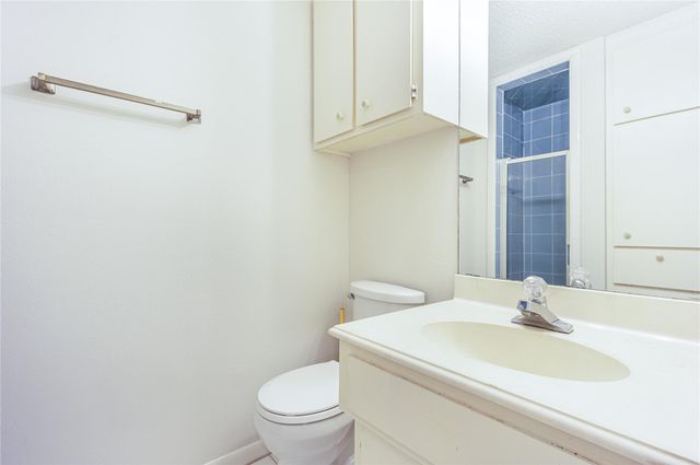 2703 Glenn Lakes Lane, Missouri City, TX 77459