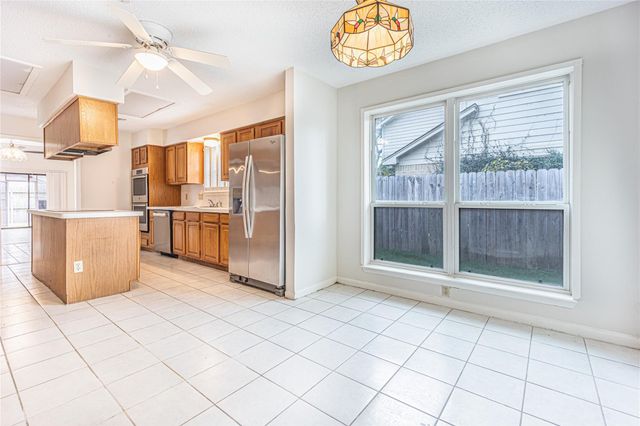 2703 Glenn Lakes Lane, Missouri City, TX 77459