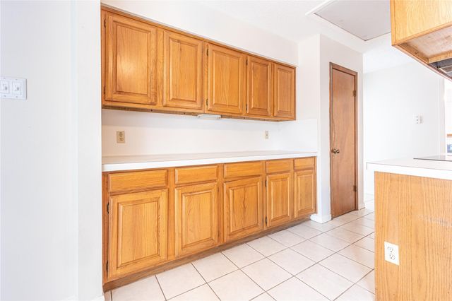 2703 Glenn Lakes Lane, Missouri City, TX 77459