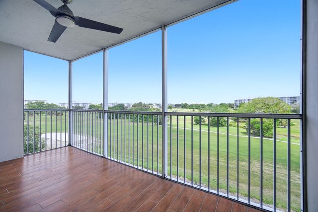 2901 S Palm Aire Drive, Pompano Beach, FL 33069