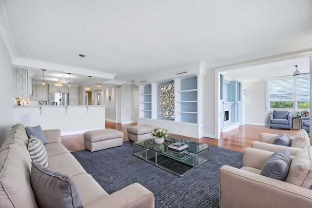 2901 S Palm Aire Drive, Pompano Beach, FL 33069