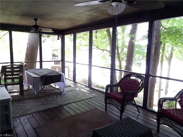1220 Lake Drive 9, Lexington, NC 27292