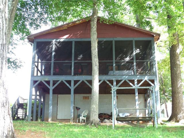 1220 Lake Drive 9, Lexington, NC 27292