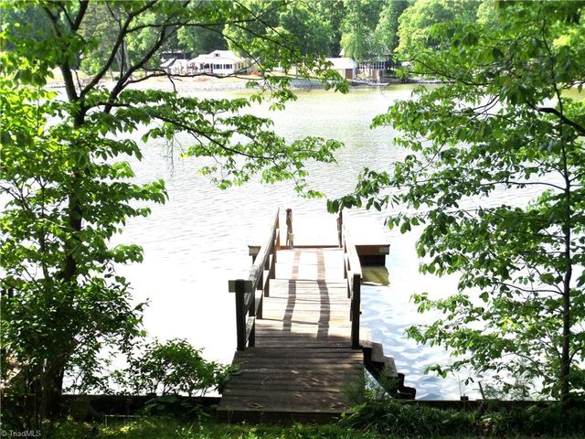 1220 Lake Drive 9, Lexington, NC 27292