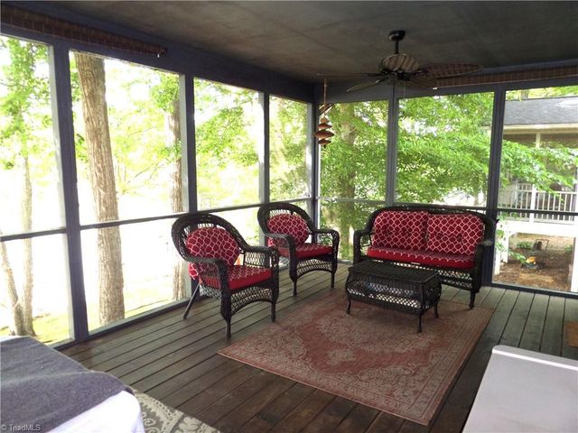 1220 Lake Drive 9, Lexington, NC 27292
