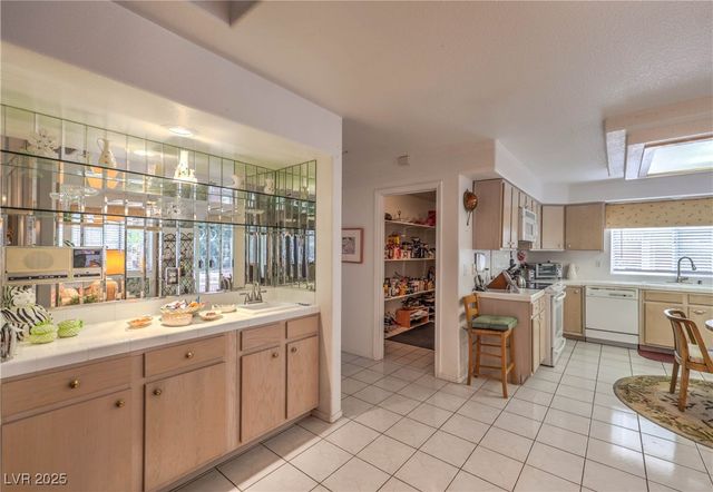 5535 Mount Diablo Drive, Las Vegas, NV 89118