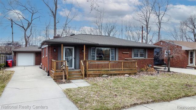 32653 Beacon Lane, Fraser, MI 48026