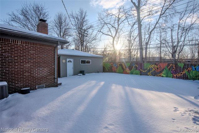 32653 Beacon Lane, Fraser, MI 48026