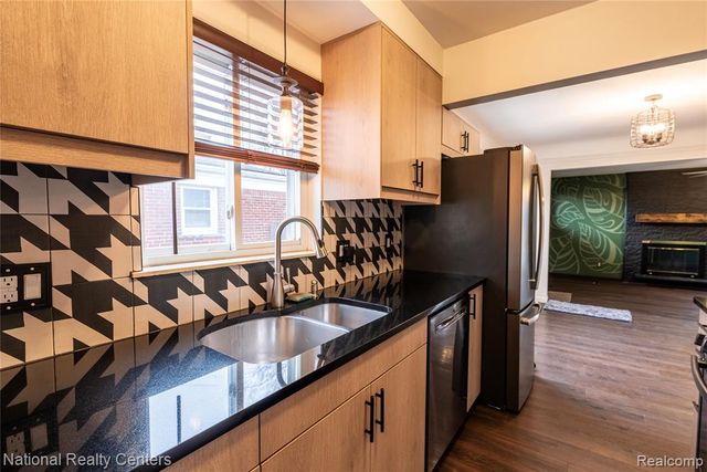 32653 Beacon Lane, Fraser, MI 48026