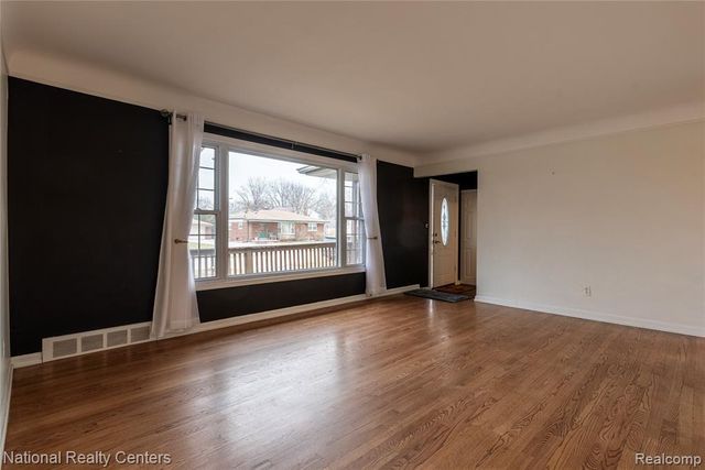 32653 Beacon Lane, Fraser, MI 48026