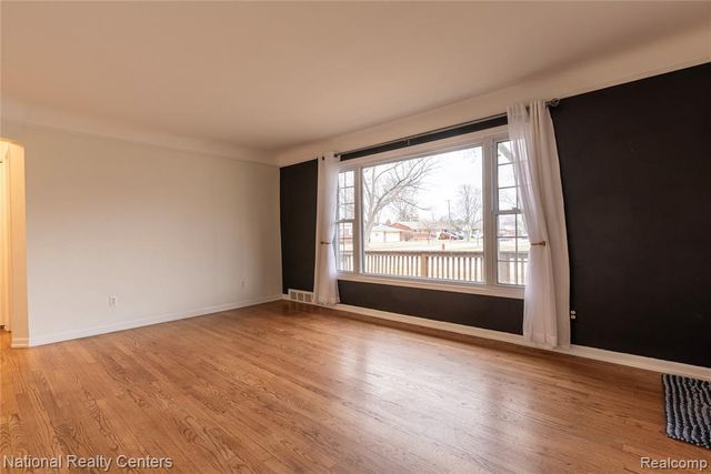 32653 Beacon Lane, Fraser, MI 48026