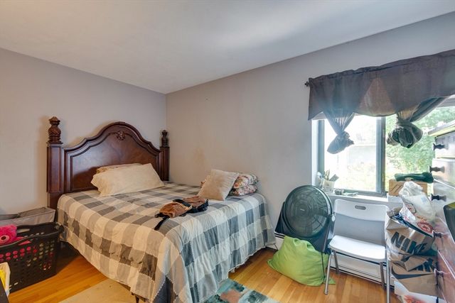 10 Coffey St 25, Boston, MA 02122