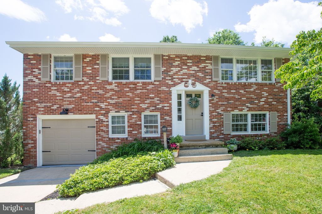 917 RAHWAY DR, Newark, DE 19711