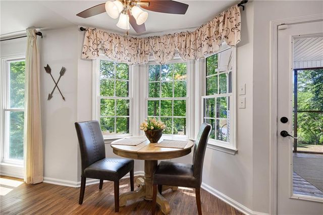 302 Lakeview Lane, Hiram, GA 30141