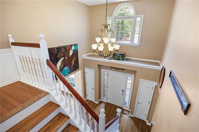 302 Lakeview Lane, Hiram, GA 30141