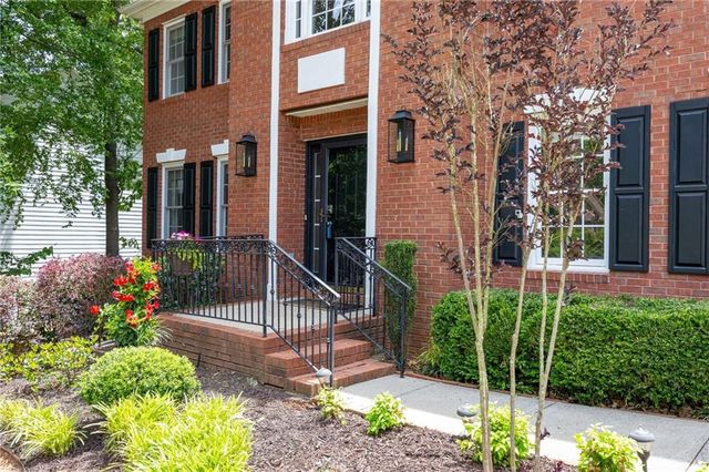 302 Lakeview Lane, Hiram, GA 30141