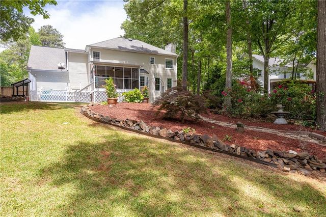 302 Lakeview Lane, Hiram, GA 30141