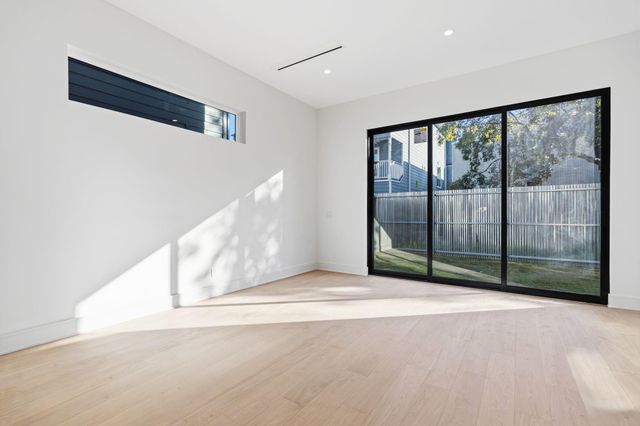 824 Malone Street, Houston, TX 77007