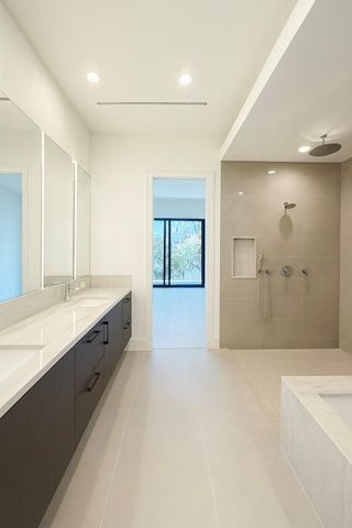 824 Malone Street, Houston, TX 77007