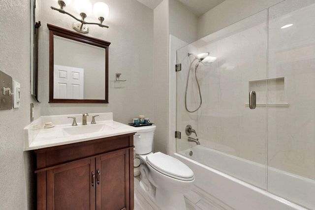 1019 MAROA Street NW, Albuquerque, NM 87120