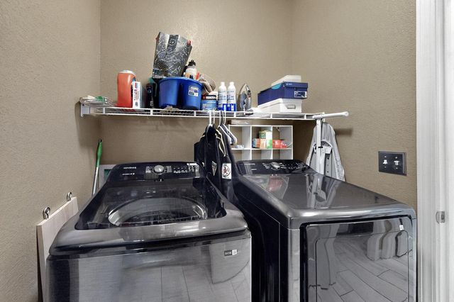 1019 MAROA Street NW, Albuquerque, NM 87120