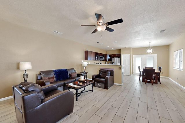 1019 MAROA Street NW, Albuquerque, NM 87120