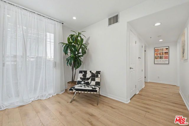 8559 Alcott Street 104, Los Angeles, CA 90035